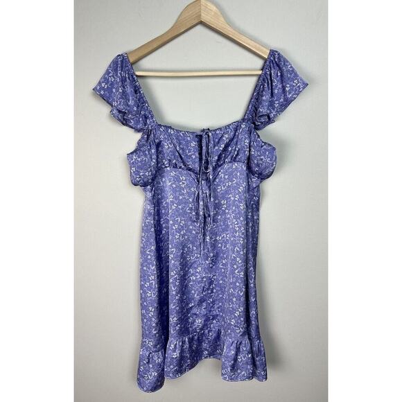 Zara Purple Floral Flutter Sleeve Mini Dress Satin Size Medium Women’s - Picture 4 of 9